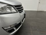 Used 2015 Chevrolet Traverse LT w/ Style and Technology Package image 2
