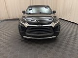 Used 2019 Chevrolet Blazer LT image 2