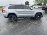 Used 2017 Jeep Grand Cherokee Limited w/ Luxury Group II image 6