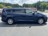 Used 2017 Chrysler Pacifica Touring image 4