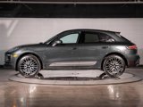 Used 2025 Porsche Macan Turbo image 2