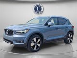 Certified 2022 Volvo XC40 T5 Momentum image 3