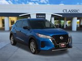 Used 2022 Nissan Kicks S image 2