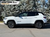 Used 2024 Jeep Compass Trailhawk image 4