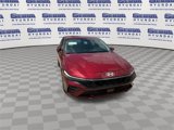 Certified 2024 Hyundai Elantra SEL w/ Convenience Package image 4