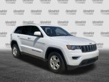 Used 2017 Jeep Grand Cherokee Laredo image 2