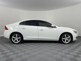 Used 2016 Volvo S60 T5 Premier image 3