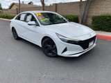 Certified 2022 Hyundai Elantra SEL w/ Convenience Package image 2