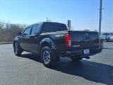 Used 2018 Nissan Frontier PRO-4X image 3
