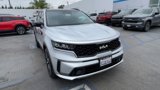Used 2022 Kia Sorento EX w/ Panoramic Sunroof Package image 4