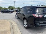 Used 2017 Chevrolet Traverse LT w/ Style and Technology Package image 3