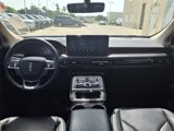Used 2021 Lincoln Nautilus Reserve image 3