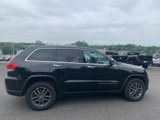 Used 2017 Jeep Grand Cherokee Limited image 6