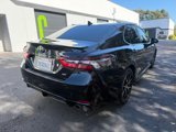 Used 2024 Toyota Camry SE image 3