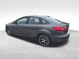 Used 2017 Ford Focus SE image 4