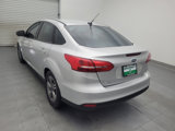 Used 2017 Ford Focus SE image 5