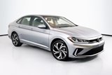 Used 2025 Volkswagen Jetta SEL image 3