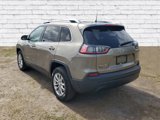 Used 2019 Jeep Cherokee Latitude w/ Cold Weather Group image 3