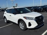 New 2025 Nissan Kicks Play S image 2