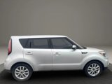 Used 2019 Kia Soul + image 5