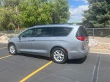 Used 2018 Chrysler Pacifica Touring-L w/ Tire & Wheel Group image 5