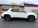 Used 2023 Chevrolet Traverse RS image 2
