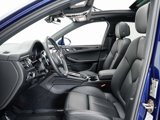 Certified 2023 Porsche Macan Turbo image 6