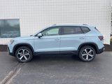 New 2025 Volkswagen Taos SEL image 2