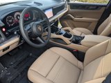 Certified 2025 Porsche Cayenne image 4