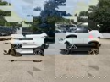 Used 2021 Volvo XC40 T5 R-Design image 3