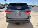 Used 2019 Toyota Highlander XLE image 3