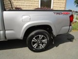 Used 2017 Toyota Tacoma TRD Sport image 3
