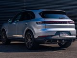 Used 2024 Porsche Cayenne image 3
