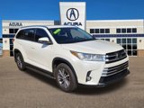Used 2019 Toyota Highlander XLE image 1