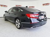 Used 2018 Honda Accord Touring image 2