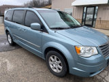 Used 2010 Chrysler Town & Country Touring image 2