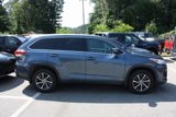 Used 2017 Toyota Highlander XLE image 3