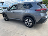 Used 2023 Nissan Rogue SV image 3