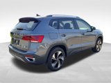 Used 2024 Volkswagen Taos SE image 4