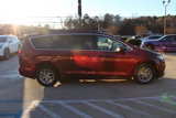 Used 2021 Chrysler Pacifica Touring image 4