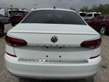 Used 2022 Volkswagen Passat 2.0T SE image 5