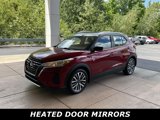 Used 2023 Nissan Kicks SV image 3