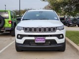 New 2025 Jeep Compass Latitude image 3