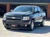 Used 2009 Chevrolet Avalanche LT w/ Luxury Package image 3