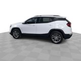 Used 2023 GMC Terrain SLT image 5