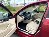 Used 2017 Volkswagen Passat 1.8T SE image 5