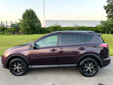 Used 2018 Toyota RAV4 SE image 2
