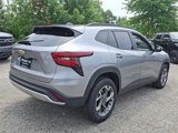 Used 2024 Chevrolet Trax LT w/ LT Convenience Package image 5