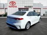 Used 2022 Toyota Corolla LE image 3