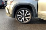 Used 2022 Volkswagen Taos SE w/ Panoramic Sunroof Package image 2